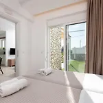 New Brand Villas: Beachside Retreat With And Heated Pool Villa *