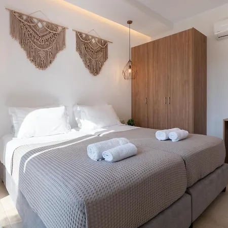 Villa Ossiano Pool Villas,heating Pool, 2 Min Drive To & 10 Min To Lindos