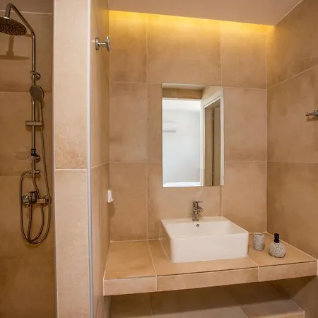 Ossiano Pool Villas,heating Pool, 2 Min Drive To & 10 Min To Lindos *