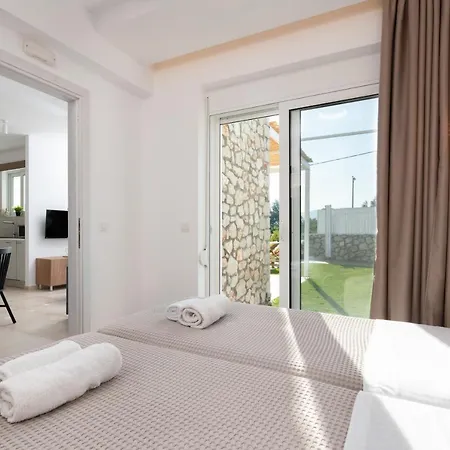 Ossiano Pool Villas,heating Pool, 2 Min Drive To & 10 Min To Lindos וילה *