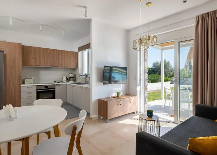 Ossiano Pool Villas,heating Pool, 2 Min Drive To & 10 Min To Lindos Villa Charaki