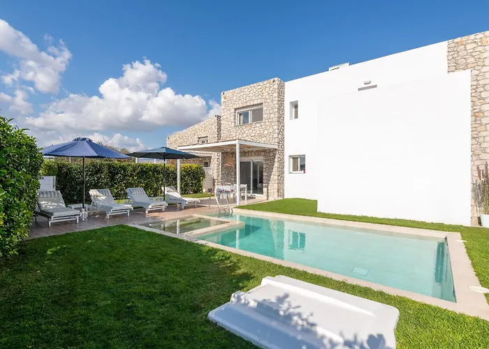 Ossiano Pool Villas,heating Pool, 2 Min Drive To & 10 Min To Lindos Villa Charaki