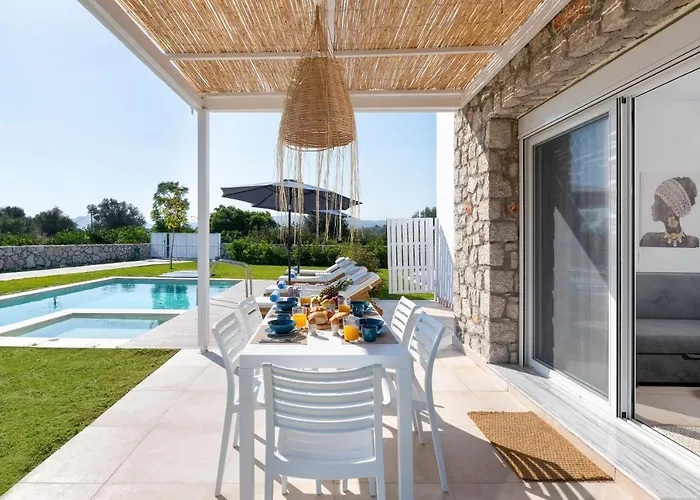 Ossiano Pool Villas,heating Pool, 2 Min Drive To & 10 Min To Lindos Villa *