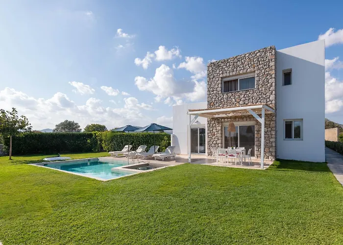 Ossiano Pool Villas,heating Pool, 2 Min Drive To & 10 Min To Lindos Haraki